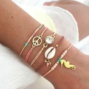 **LETITIA* 5-Pc Seahorse Fashion Bracelet Set
